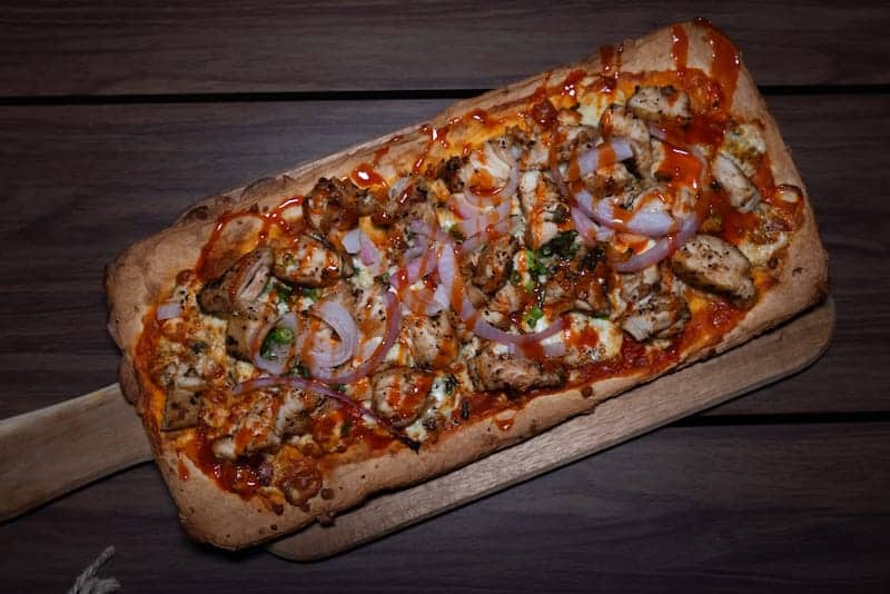 Chicken flatbread with buffalo sauce - Picklenpins in NOLA